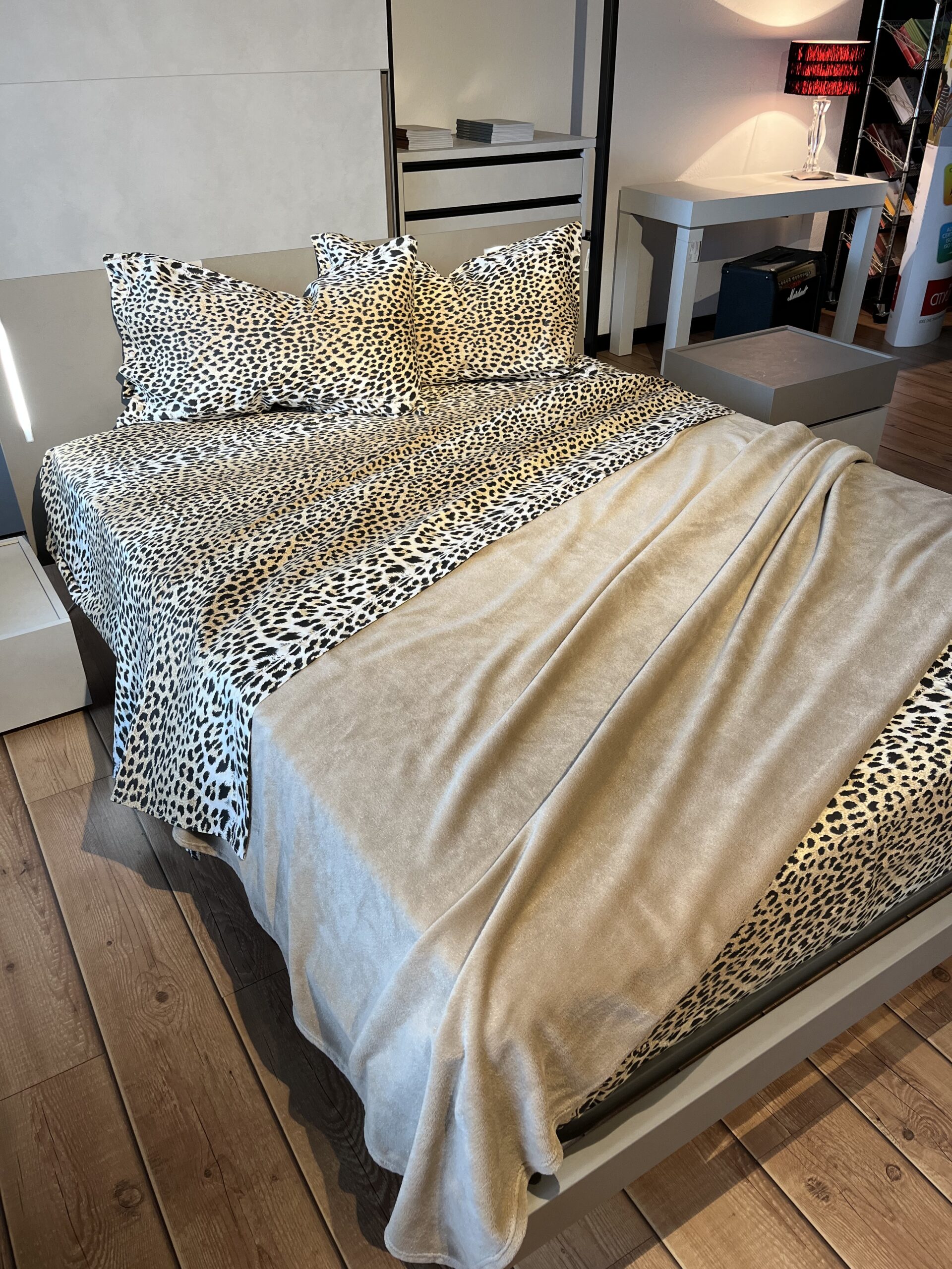 Completo Lenzuola per letto 100% puro Cotone made in Italy matrimoniale  francese / camper Maculato Animalier