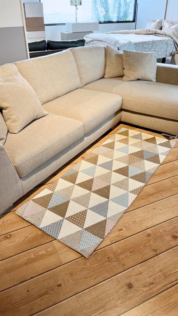 Tappeto e passatoia ciniglia lavabile antiscivolo Triangoli Beige