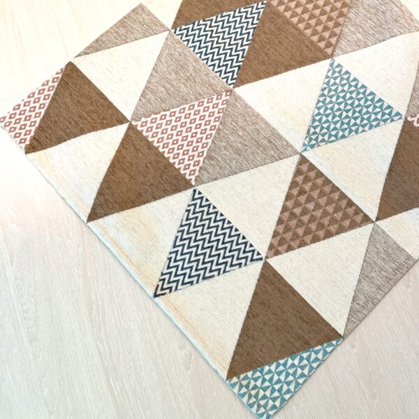 Tappeto e passatoia ciniglia lavabile antiscivolo Triangoli Beige