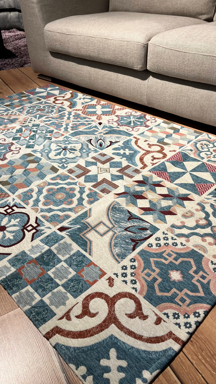 Tappeto e passatoia ciniglia lavabile antiscivolo Maioliche Azzurro Topazio Tappeto e passatoia ciniglia lavabile antiscivolo Maioliche Azzurro Topazio