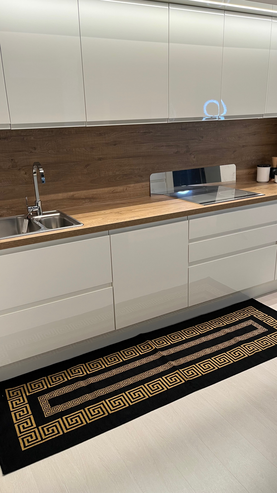 Tappeto ciniglia lavabile antiscivolo Atene Nero Oro Tappeto ciniglia lavabile antiscivolo Atene Nero Oro