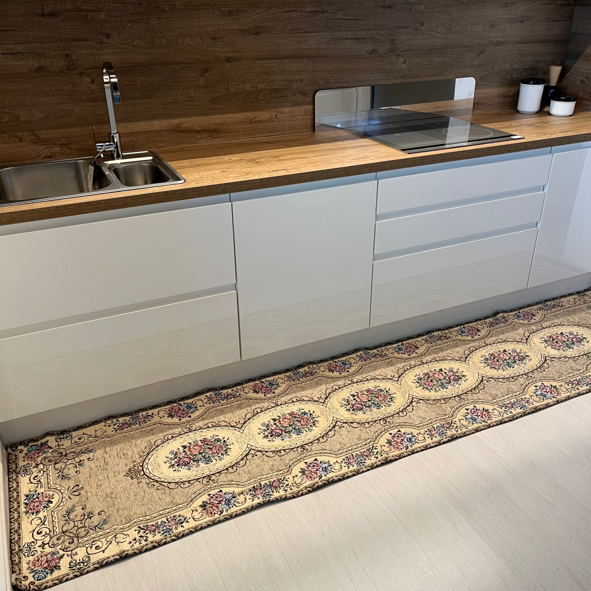 Tappeto e passatoia ciniglia lavabile antiscivolo Vienna Beige Camoscio Tappeto e passatoia ciniglia lavabile antiscivolo Vienna Beige Camoscio