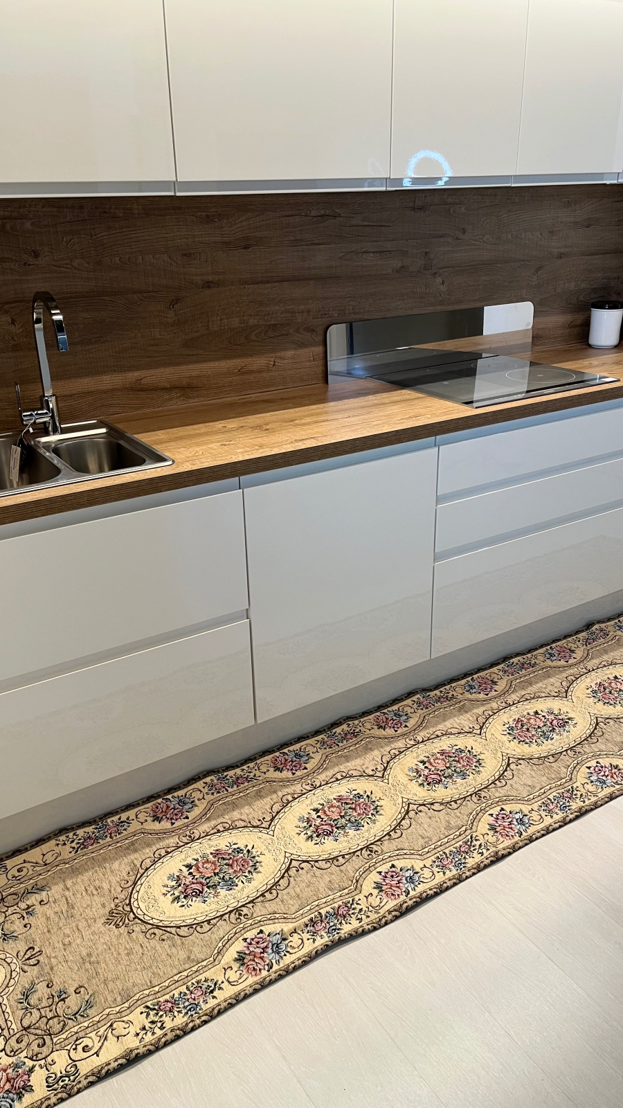 Tappeto e passatoia ciniglia lavabile antiscivolo Vienna Beige Camoscio Tappeto e passatoia ciniglia lavabile antiscivolo Vienna Beige Camoscio