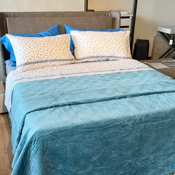 Completo Lenzuola per letto 100% puro Cotone matrimoniale CUORICINI CELESTE Completo Lenzuola per letto 100% puro Cotone matrimoniale CUORICINI CELESTE