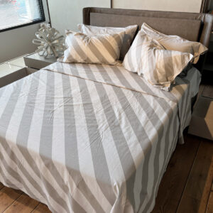 Completo Lenzuola per letto 100% puro Cotone made in Italy matrimoniale Elite Rigato Grigio Completo Lenzuola per letto 100% puro Cotone made in Italy matrimoniale Elite Rigato Grigio
