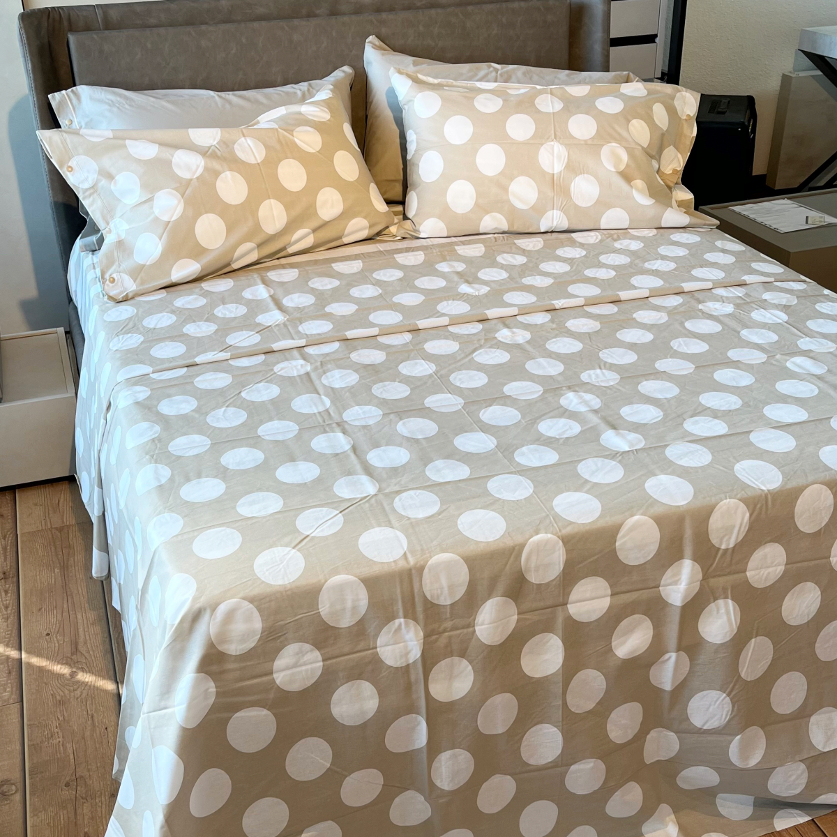 Completo Lenzuola per letto 100% puro Cotone made in Italy matrimoniale Elite Rigato Grigio Completo Lenzuola per letto 100% puro Cotone made in Italy matrimoniale Elite Rigato Grigio
