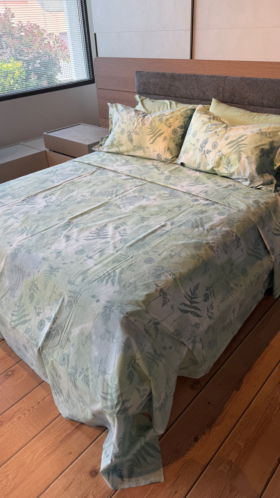 Completo Lenzuola per letto 100% puro Cotone made in Italy matrimoniale Soffione verde Completo Lenzuola per letto 100% puro Cotone made in Italy matrimoniale Soffione verde